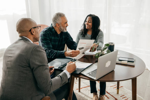 Factors to Consider When Choosing the Best Mortgage Broker